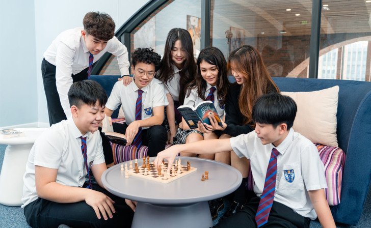  vietnam students play chess hero  